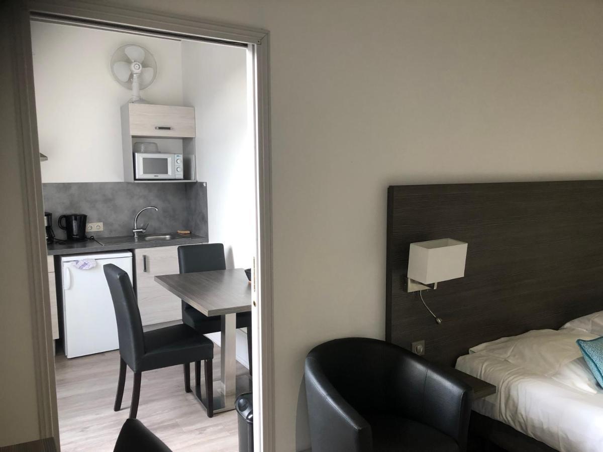 Hotel Montespan Bourbon-lʼArchambault Εξωτερικό φωτογραφία