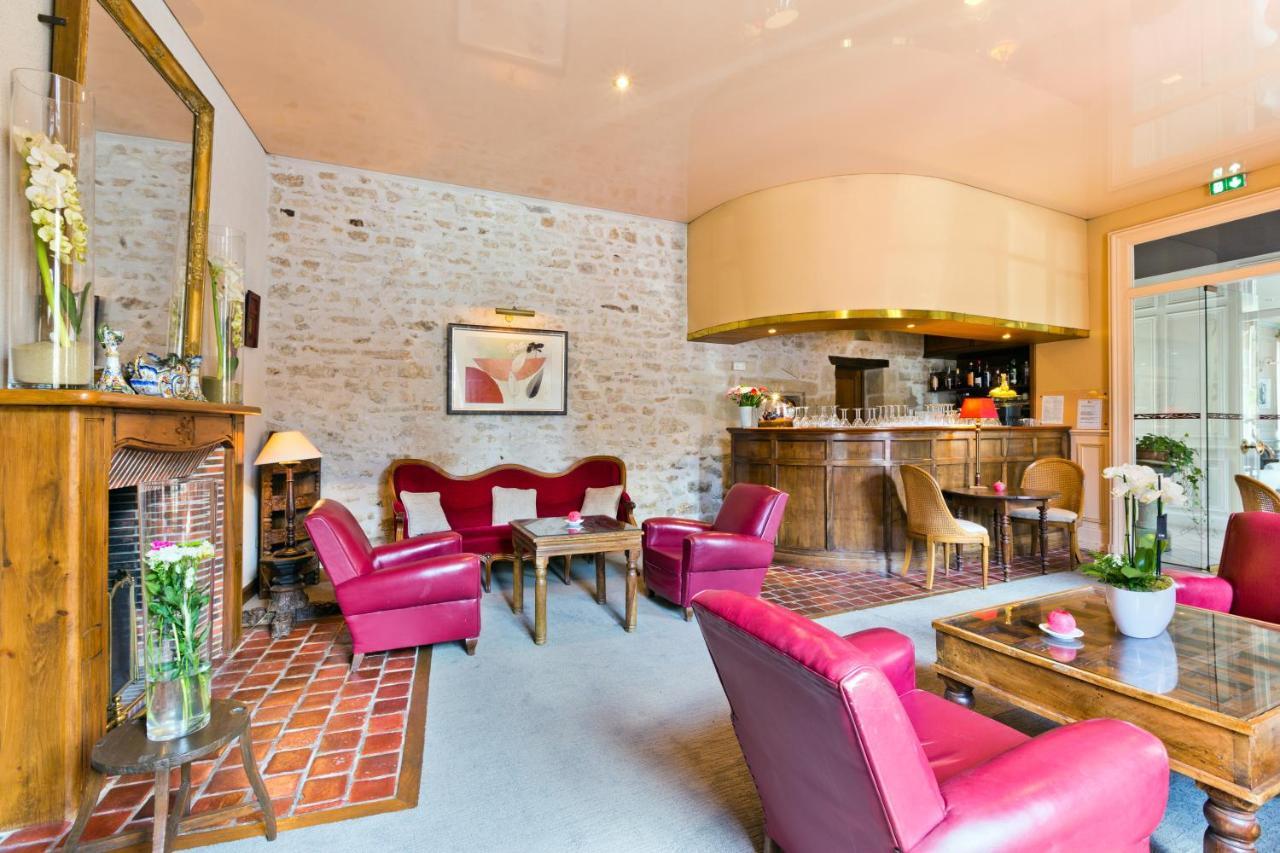 Hotel Montespan Bourbon-lʼArchambault Εξωτερικό φωτογραφία